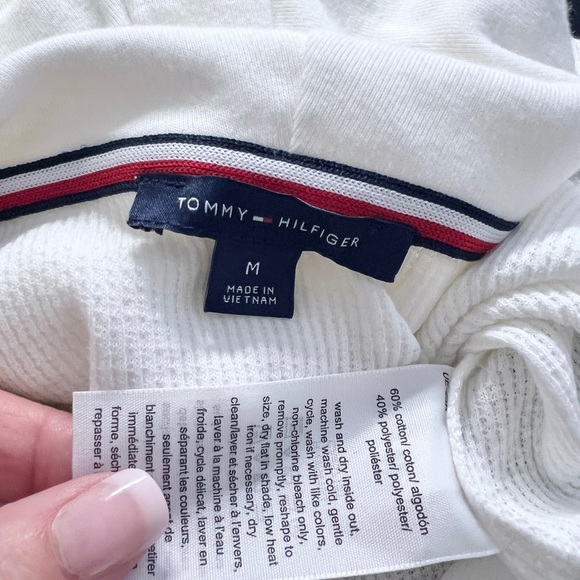 Tommy Hilfiger White Long Sleeve Top size M Zip Cowl Neck Winter Thermal Shirt - Picture 8 of 8